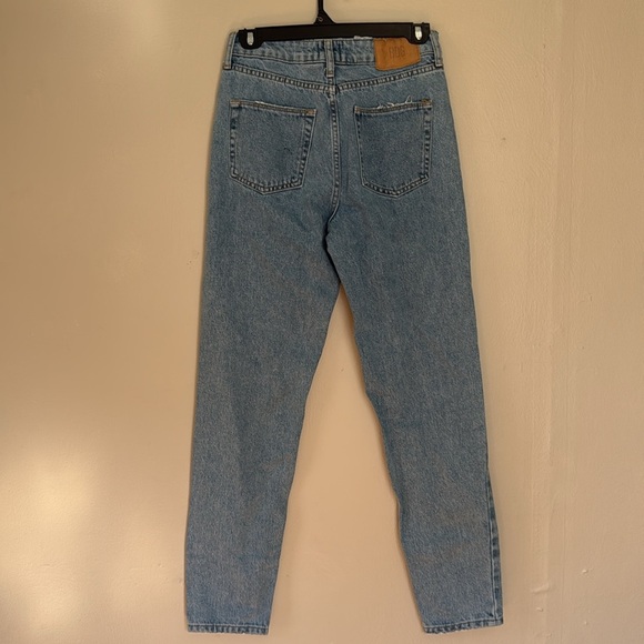 BDG High Rise Light Blue Women's mom Jeans 26 - Picture 4 of 7